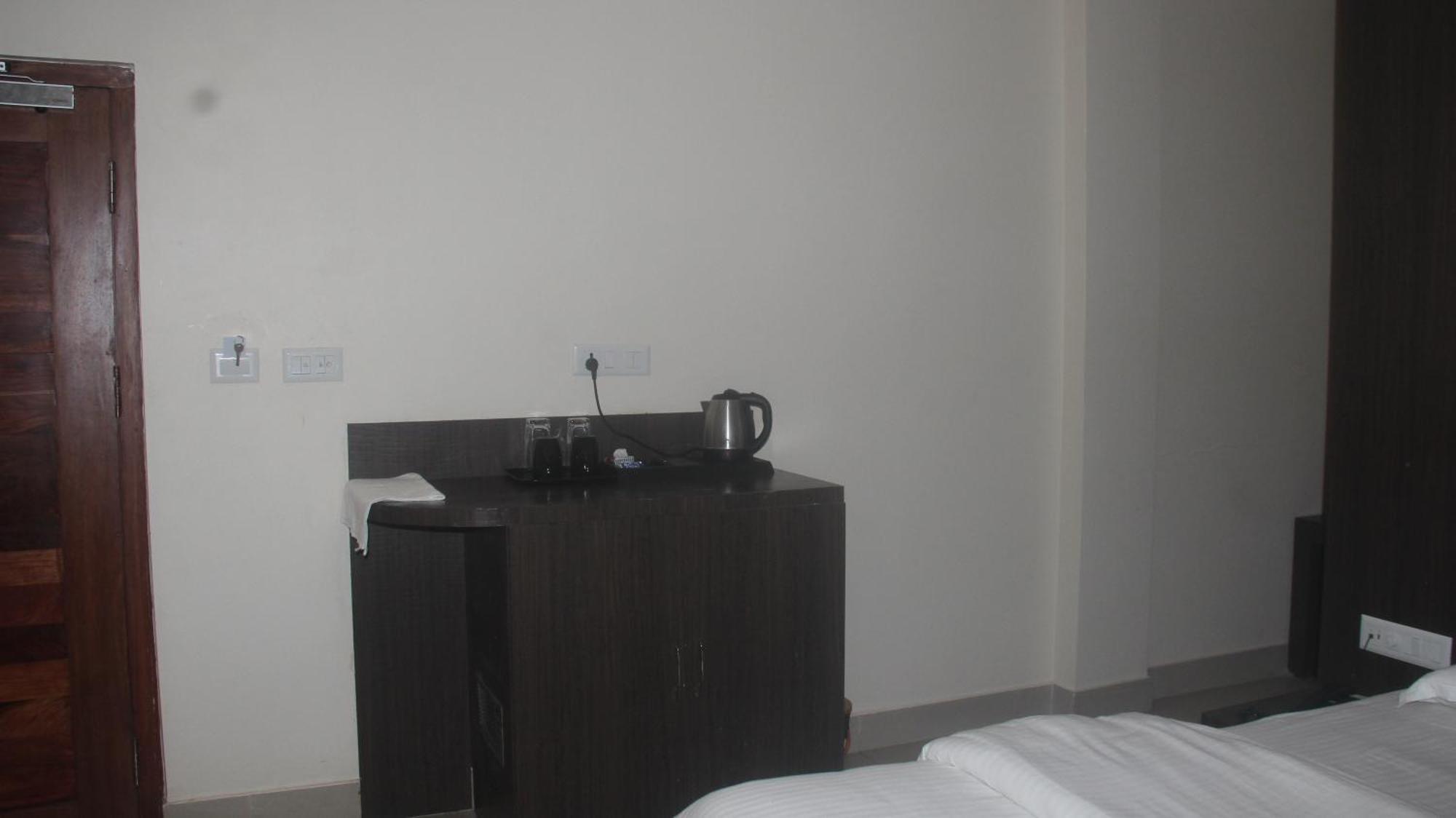 Hotel Serene Palace Port Blair Exteriör bild