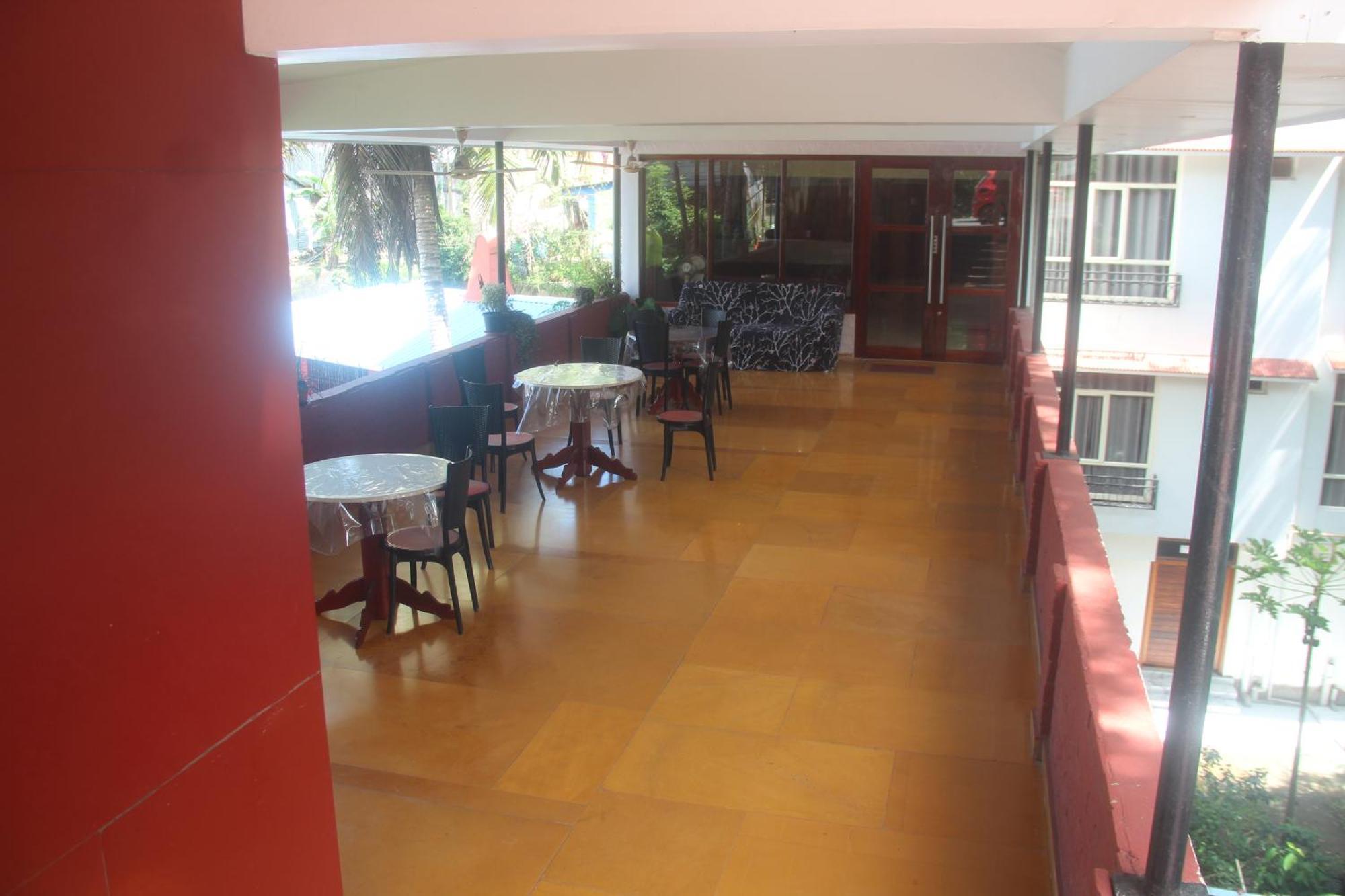 Hotel Serene Palace Port Blair Exteriör bild