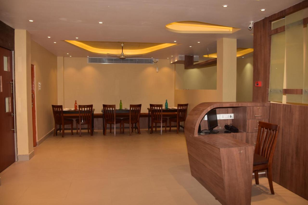 Hotel Serene Palace Port Blair Exteriör bild